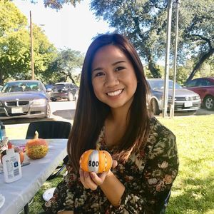 Meet your Posher, Daniela